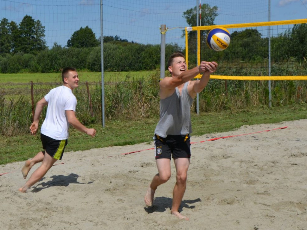 W Paszkach rządziła plażówka