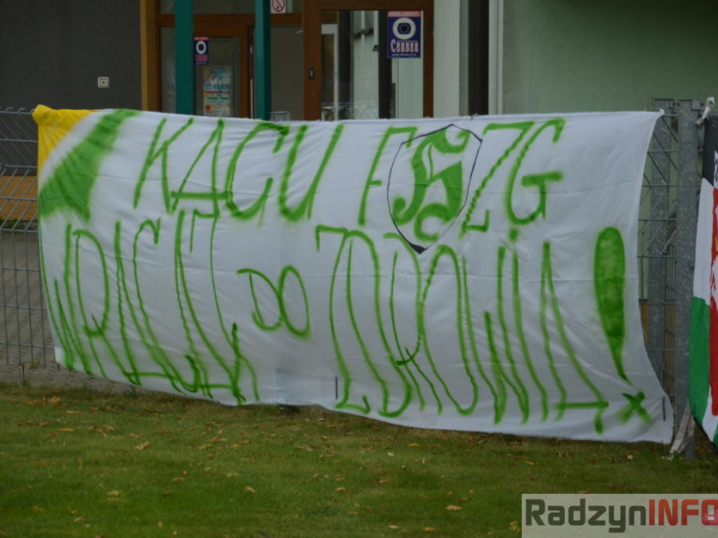 Bez hymnu, bez bramek