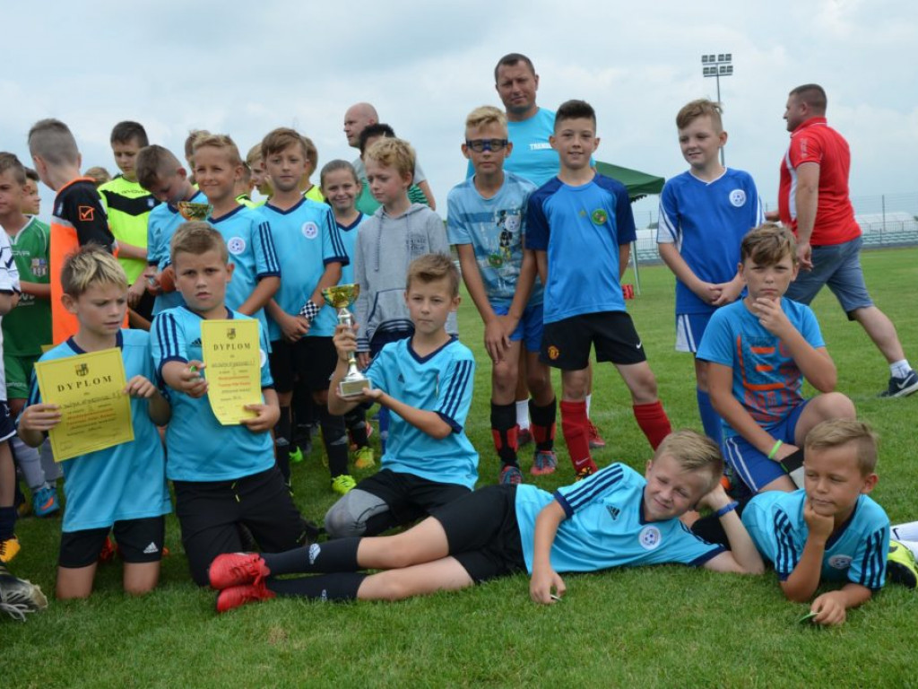 Pożegnali wakacje Międzypowiatowym turniejem piłkarskim