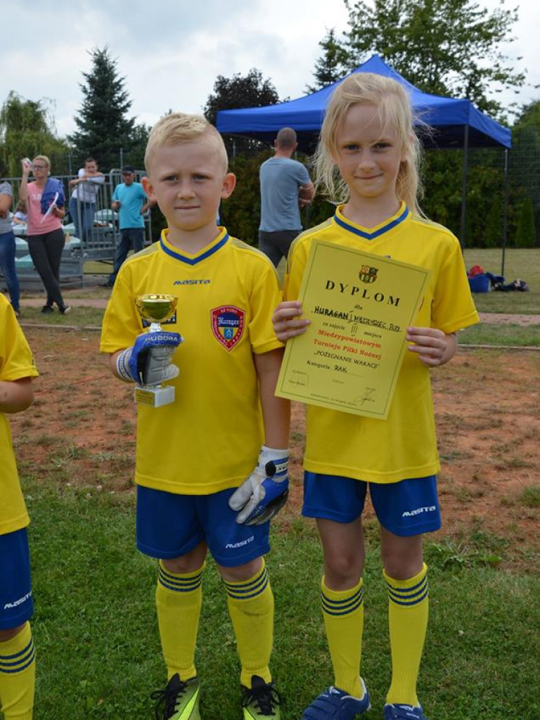 Pożegnali wakacje Międzypowiatowym turniejem piłkarskim
