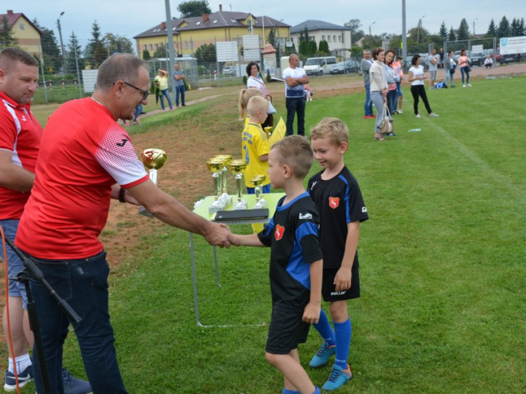 Pożegnali wakacje Międzypowiatowym turniejem piłkarskim