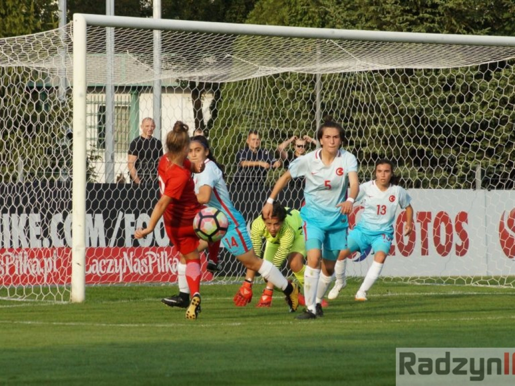 Polki potrafią kopać