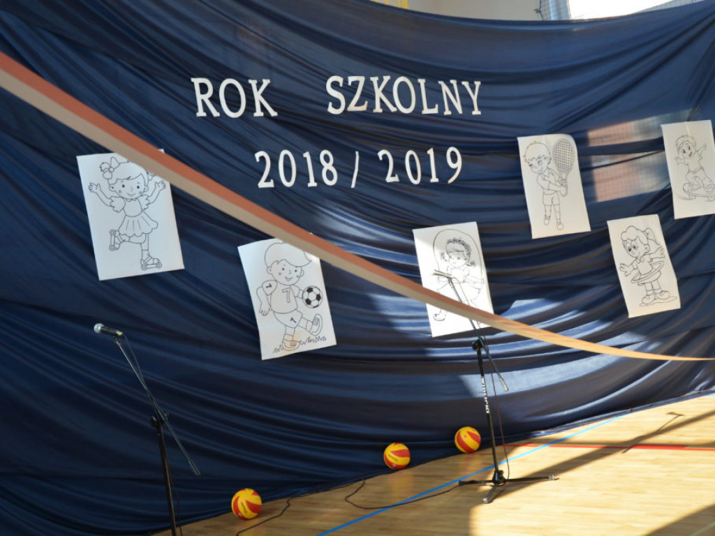 W nowy rok z nową halą - rozpoczęcie roku szkolnego w SP nr 2