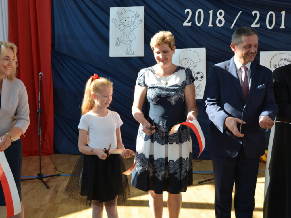 W nowy rok z nową halą - rozpoczęcie roku szkolnego w SP nr 2