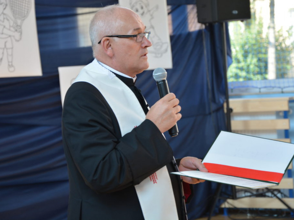 W nowy rok z nową halą - rozpoczęcie roku szkolnego w SP nr 2