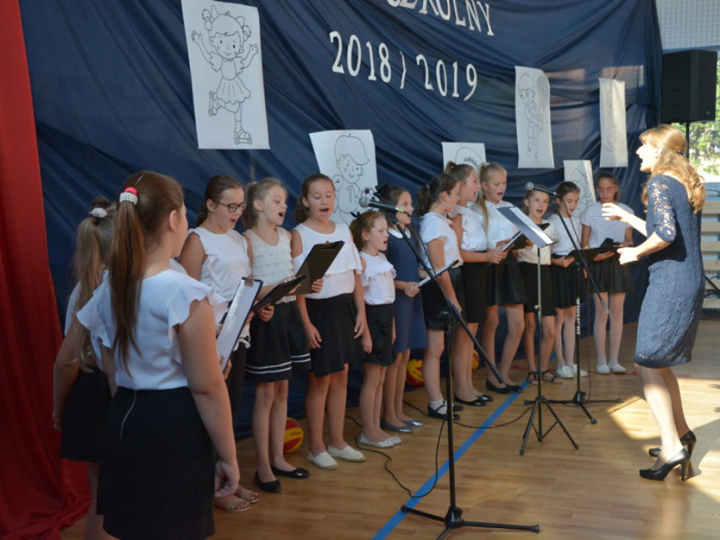 W nowy rok z nową halą - rozpoczęcie roku szkolnego w SP nr 2