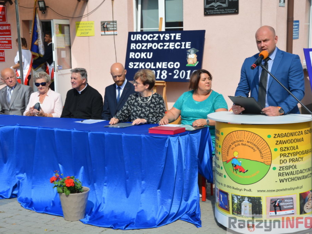 Czas pożegnań, czyli rozpoczęcie roku szkolnego w SOSW