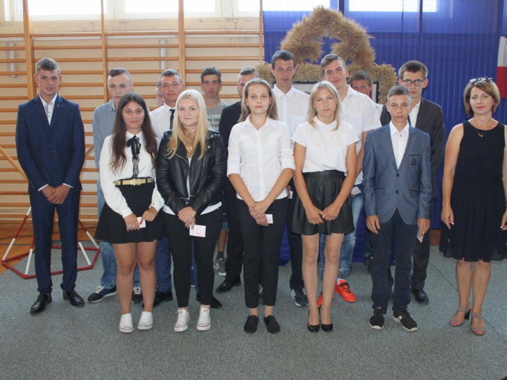 Rozpoczęcie roku szkolnego w ZSR w Woli Osowińskiej