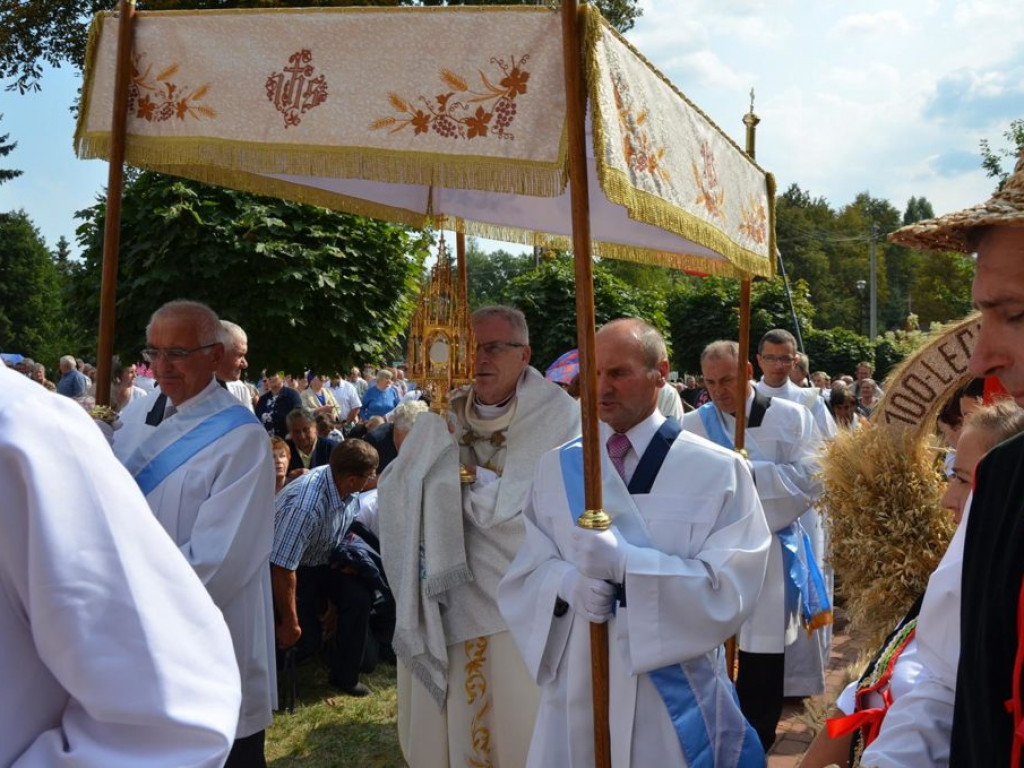 Dożynki diecezjalne w Woli Gułowskiej