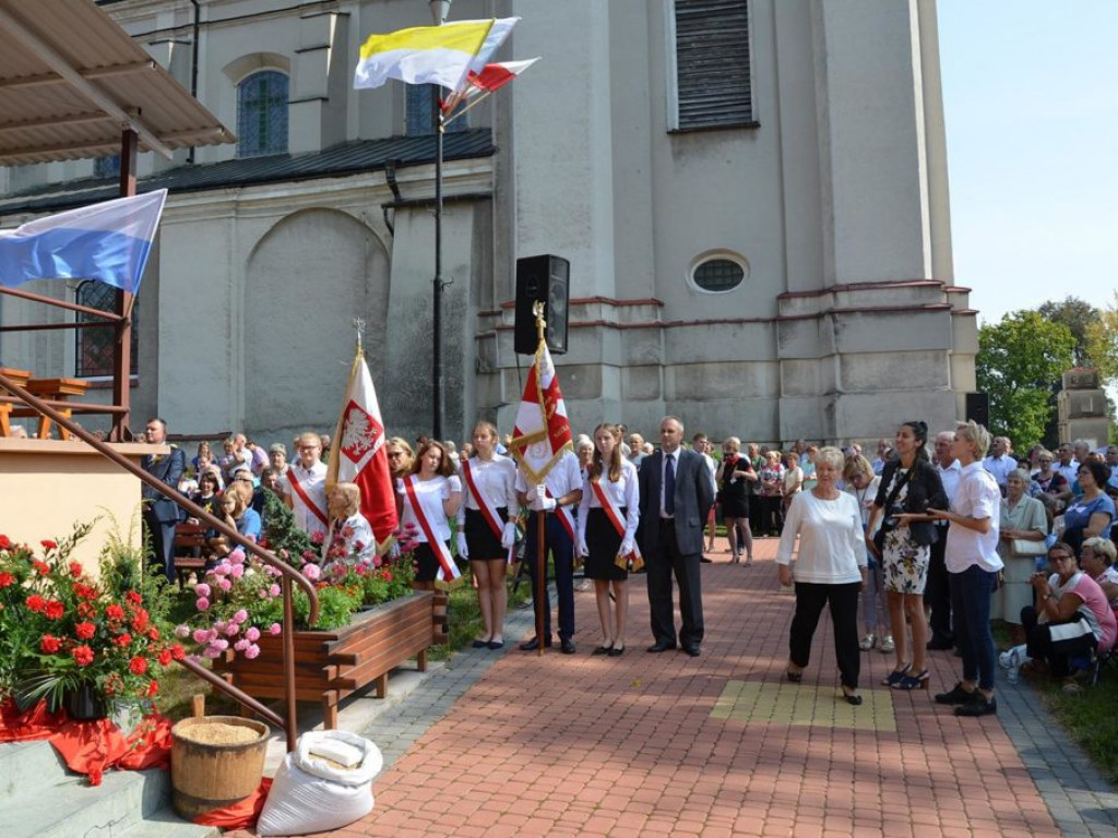 Dożynki diecezjalne w Woli Gułowskiej