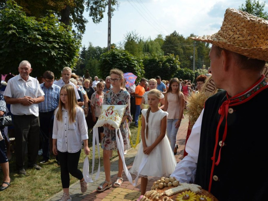 Dożynki diecezjalne w Woli Gułowskiej