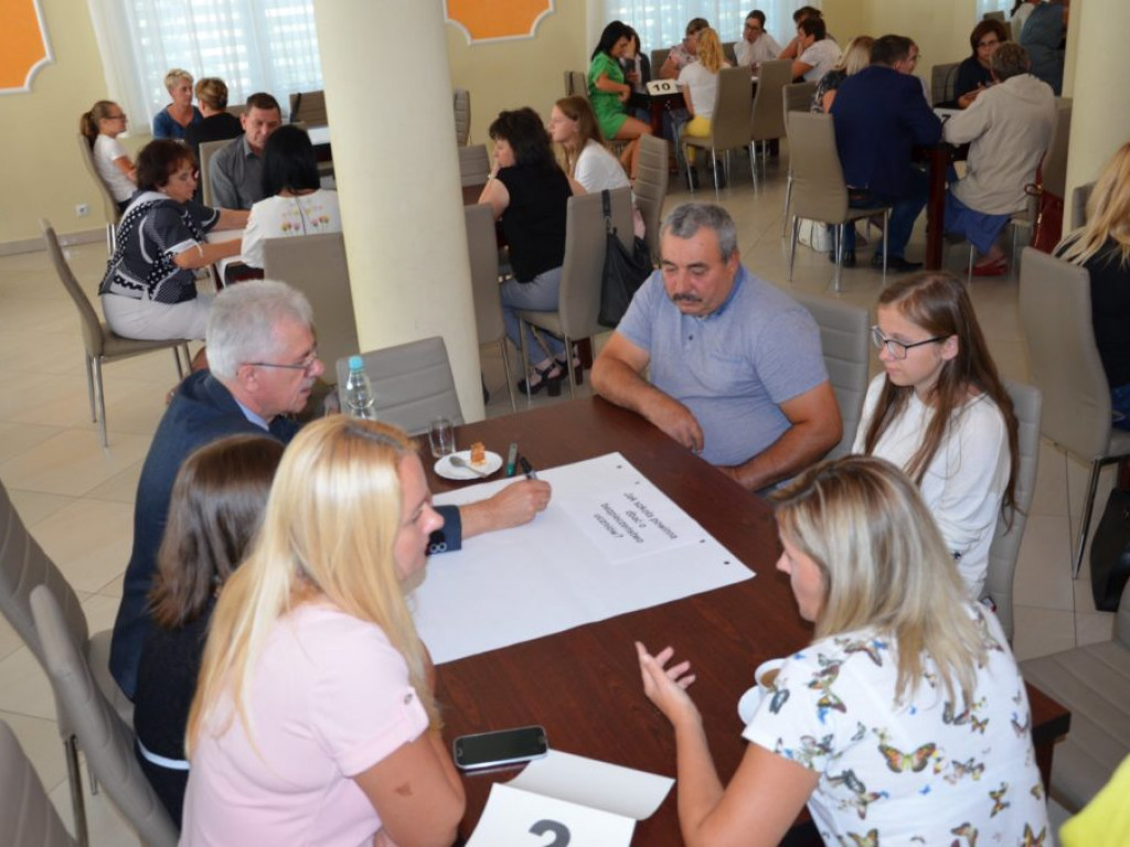 Debata o stanie i przyszłości przedszkoli i szkół