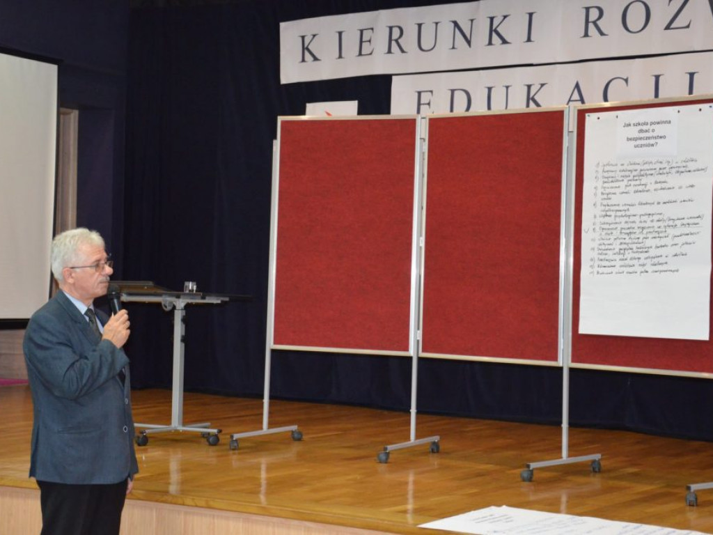 Debata o stanie i przyszłości przedszkoli i szkół