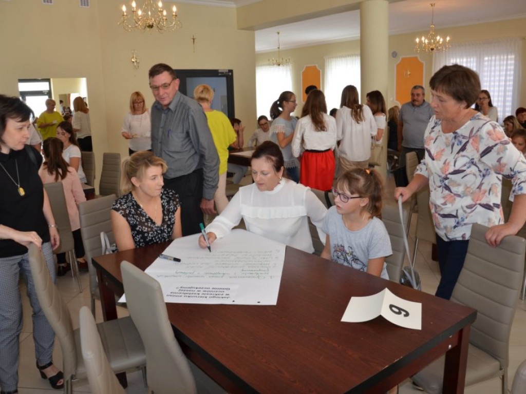 Debata o stanie i przyszłości przedszkoli i szkół