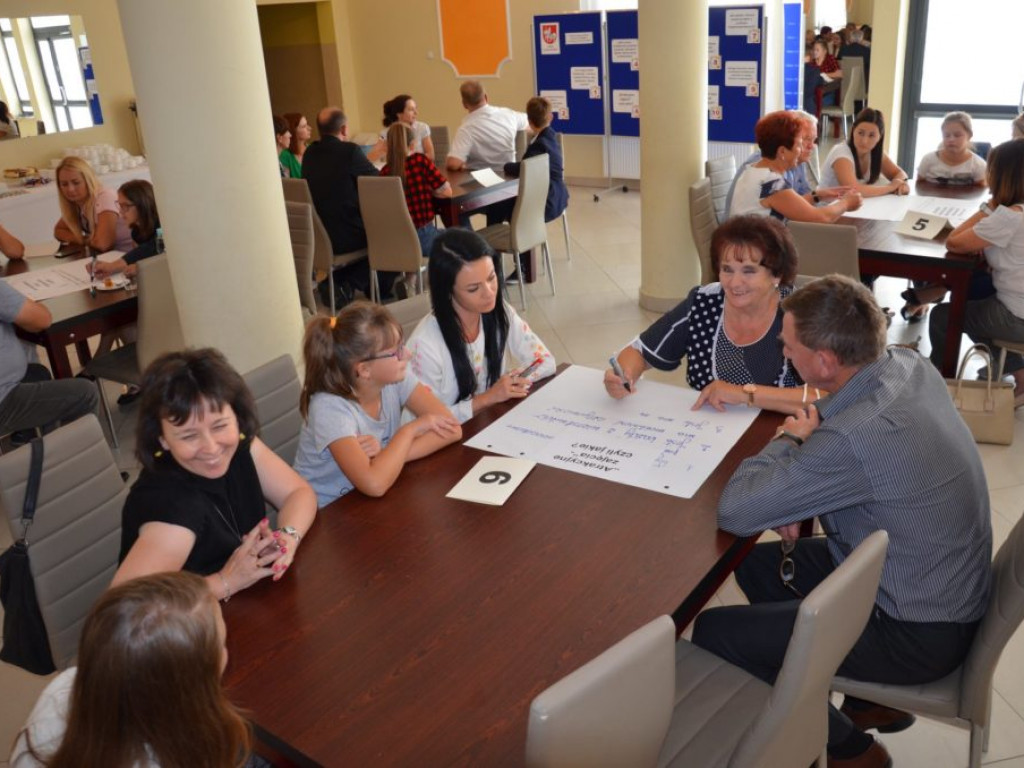 Debata o stanie i przyszłości przedszkoli i szkół