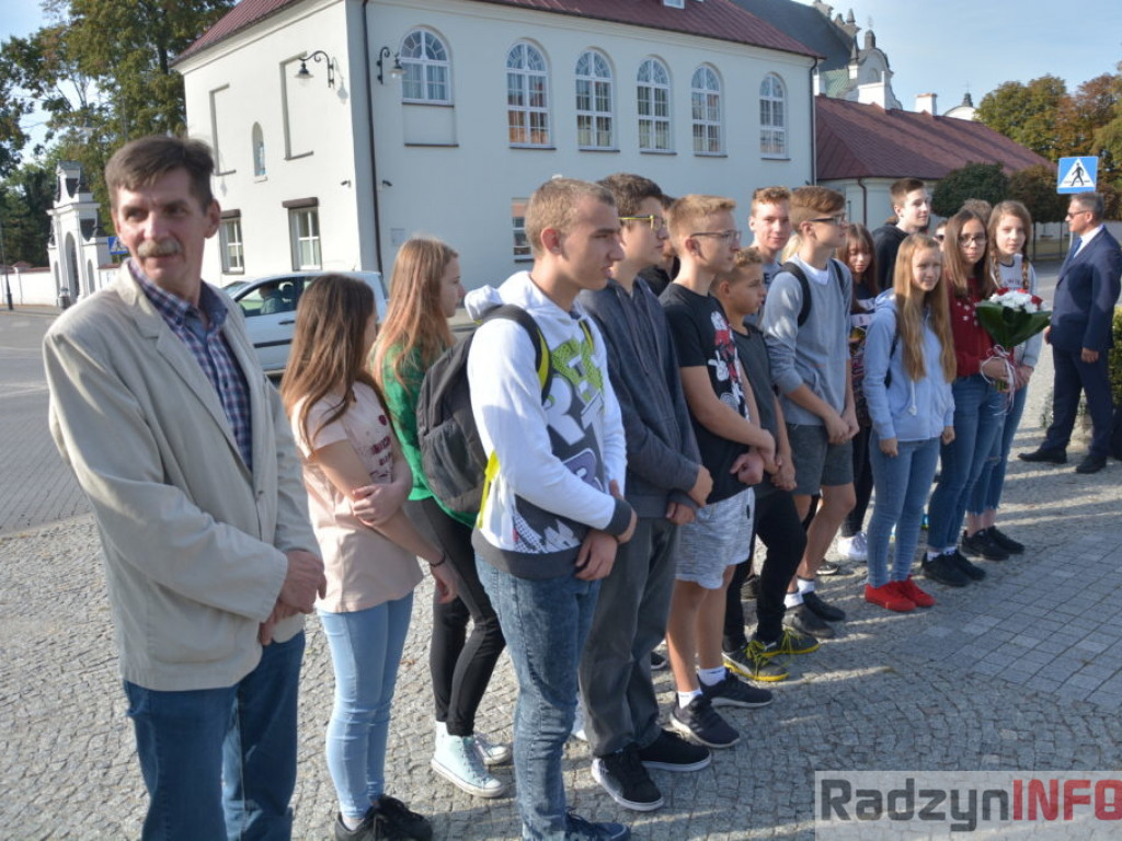 Wyruszył Młodzieżowy Rajd Rowerowy Szlakiem Miejsc Pamięci