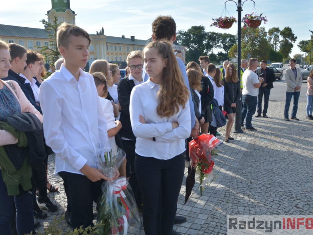 Wyruszył Młodzieżowy Rajd Rowerowy Szlakiem Miejsc Pamięci