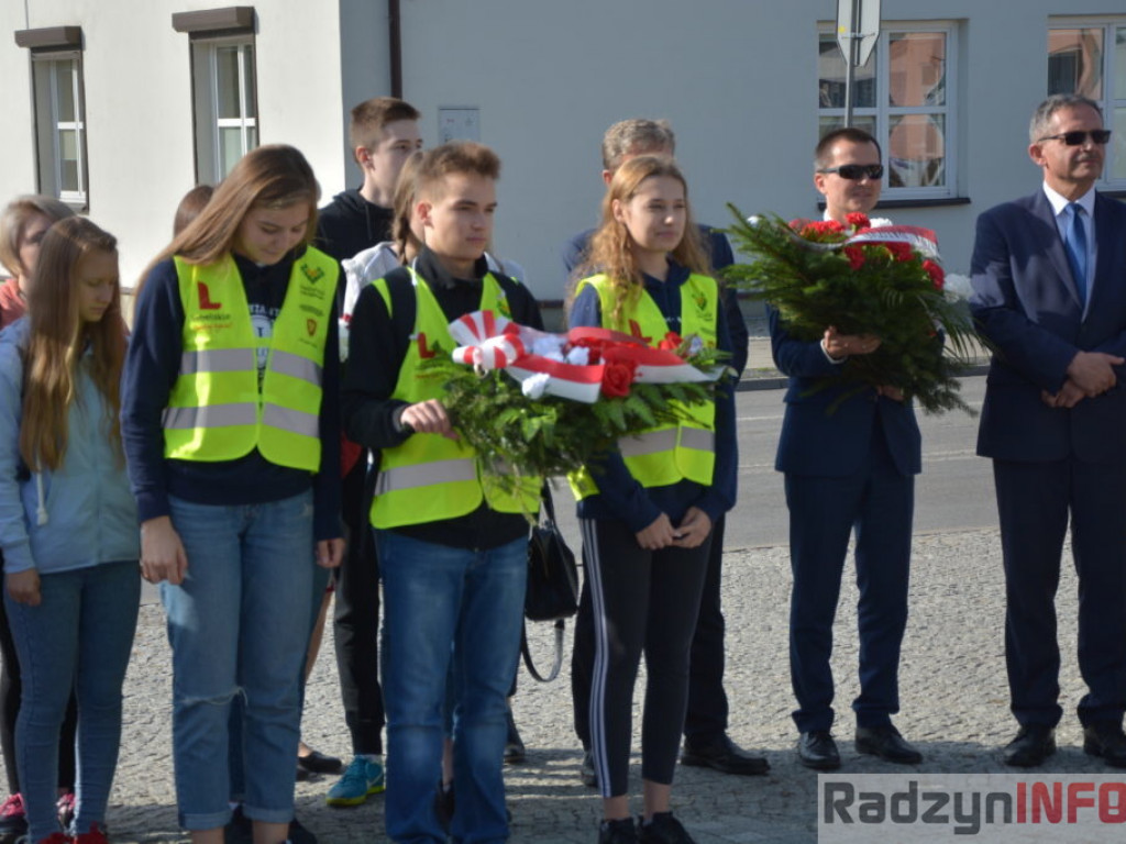 Wyruszył Młodzieżowy Rajd Rowerowy Szlakiem Miejsc Pamięci