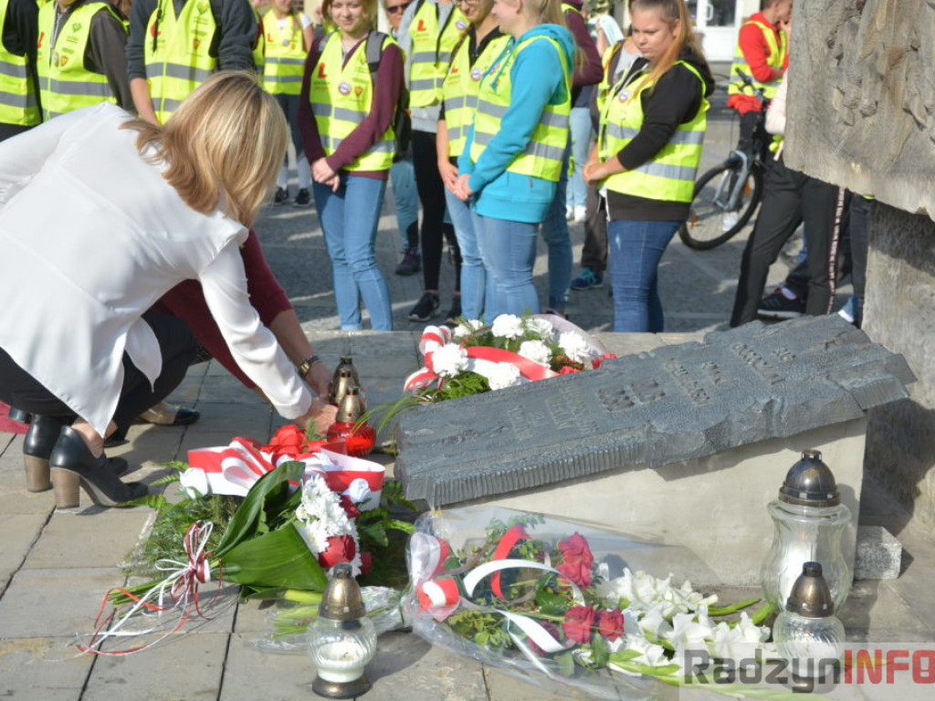 Wyruszył Młodzieżowy Rajd Rowerowy Szlakiem Miejsc Pamięci