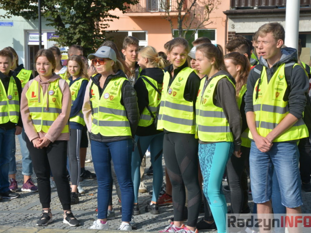 Wyruszył Młodzieżowy Rajd Rowerowy Szlakiem Miejsc Pamięci