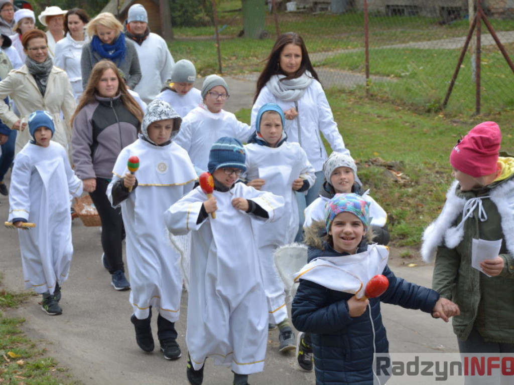 Życzliwe Anioły z SOSW przeszły ulicami miasta