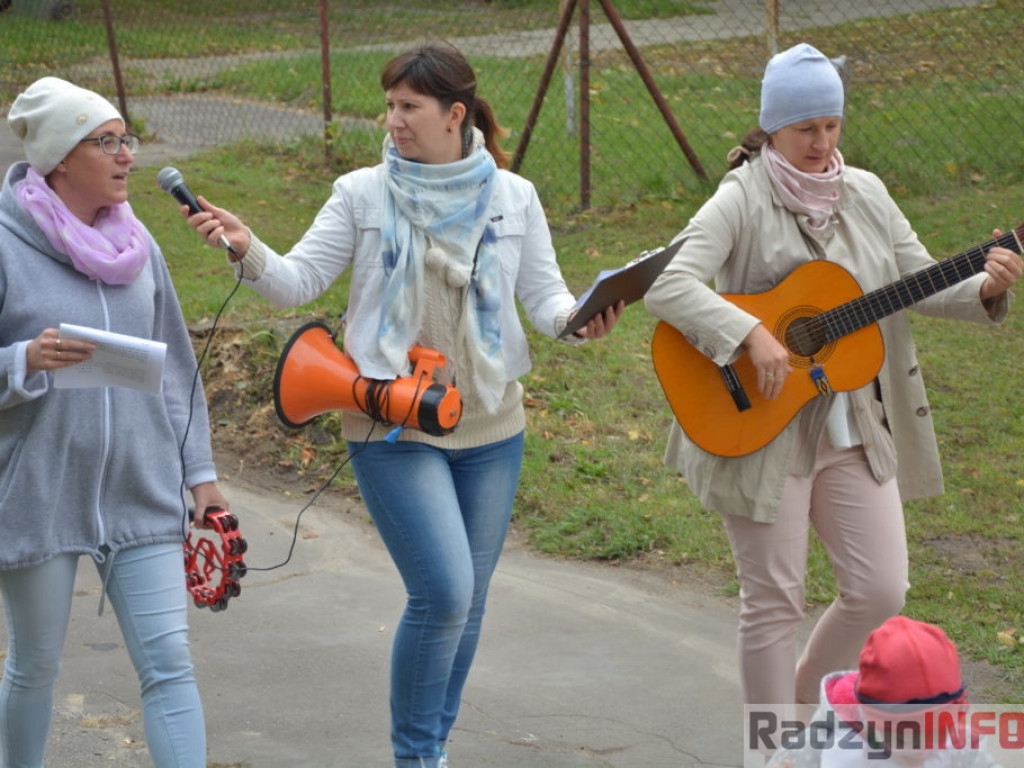 Życzliwe Anioły z SOSW przeszły ulicami miasta