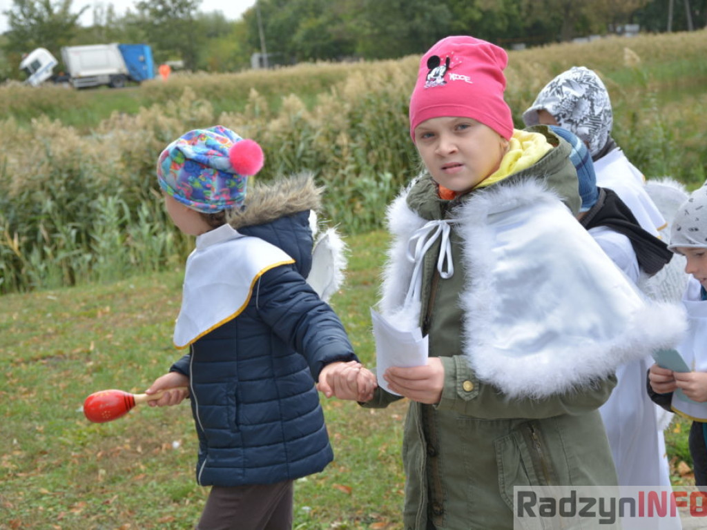 Życzliwe Anioły z SOSW przeszły ulicami miasta