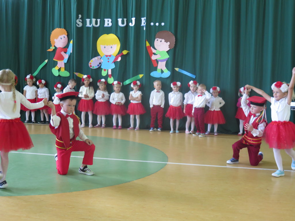 Witaj nam szkoło, przyjmij nas radośnie i wesoło!
