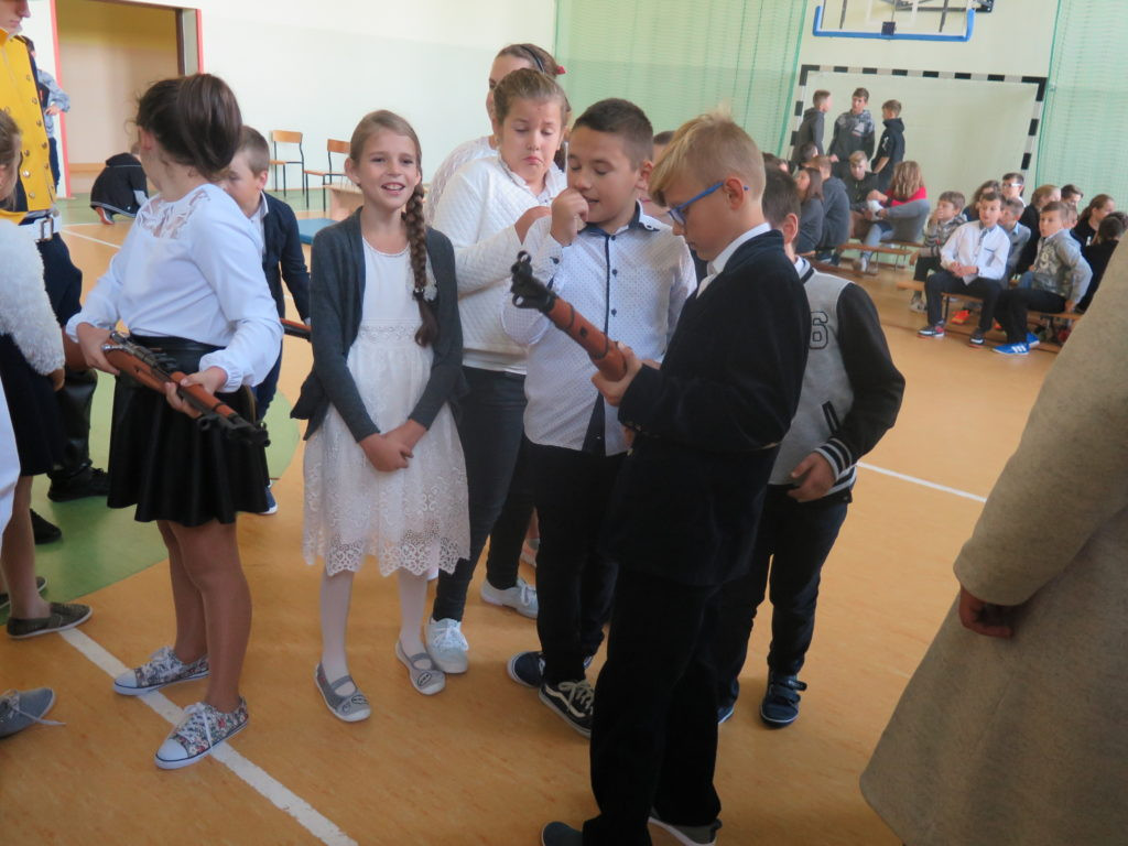 Historyczne klimaty w Szkole Podstawowej w Domaszewnicy