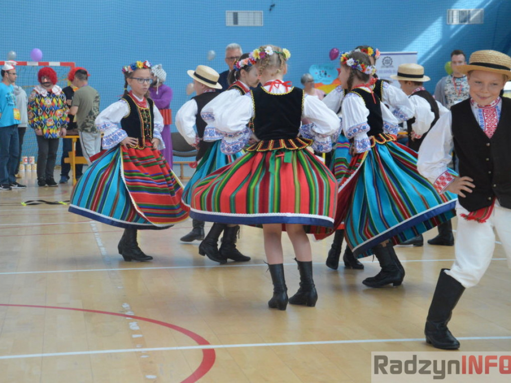 Na ludowo i  sportowo, czyli olimpijczycy górą!