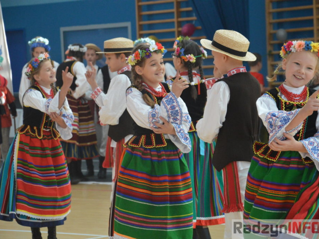Na ludowo i  sportowo, czyli olimpijczycy górą!