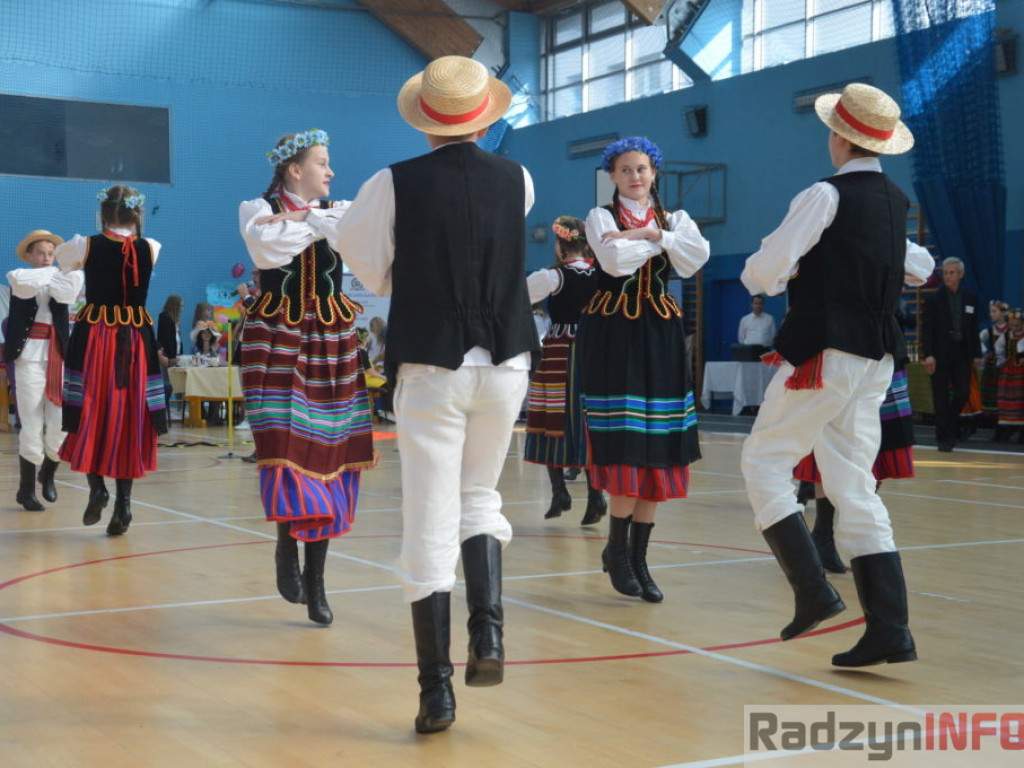 Na ludowo i  sportowo, czyli olimpijczycy górą!