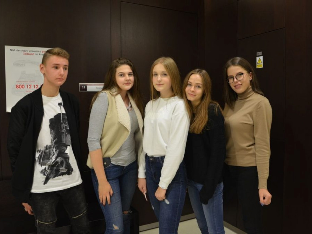 Uczniowie II LO w ZSP na zajęciach w Sądzie Rejonowym