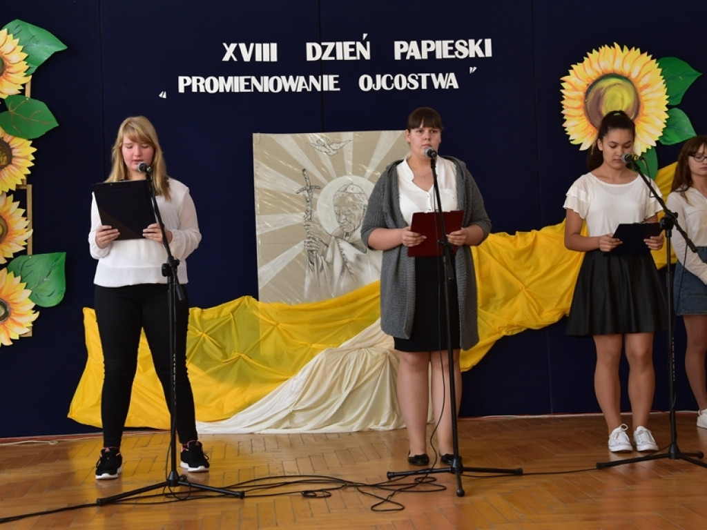 XVIII Dzień Papieski w I LO