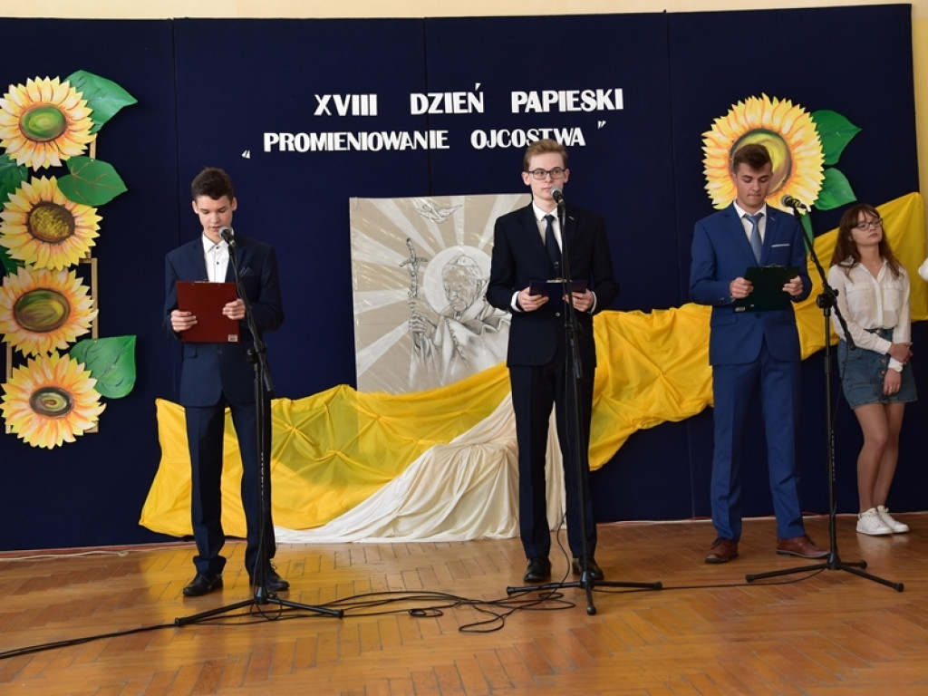 XVIII Dzień Papieski w I LO