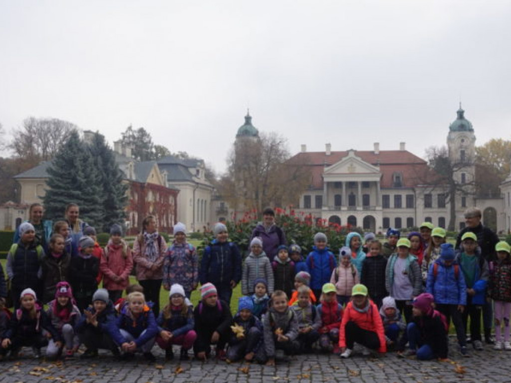 W harcerskim kręgu historii - 550/100