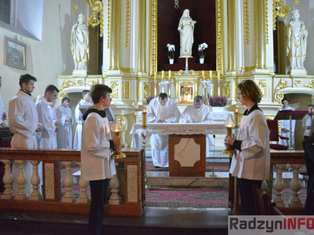 Piękni Jego Światłem, czyli Wieczór Świętych