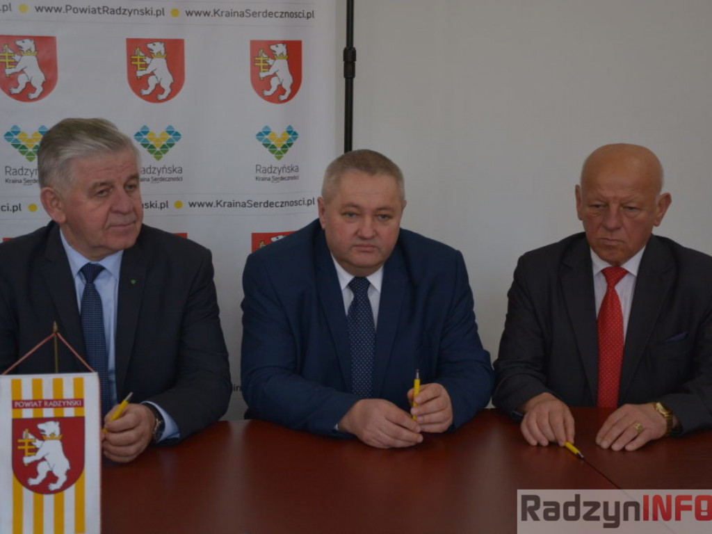 Podpisano umowy na termomodernizację budynków i zakup rezonansu