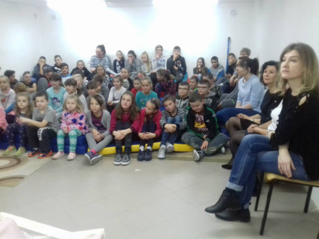 Ara i Kiki w szkole, czyli spotkanie z papugami