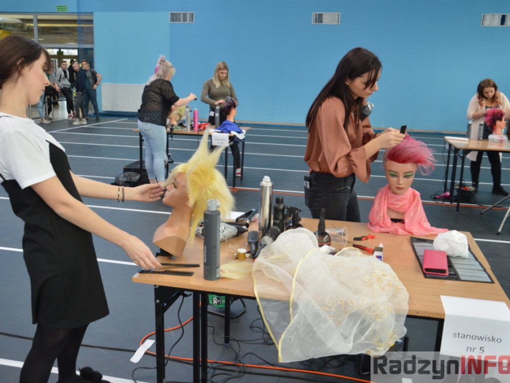 Parczew zwycięża w IV Międzyszkolnym Turnieju Fryzjerskim