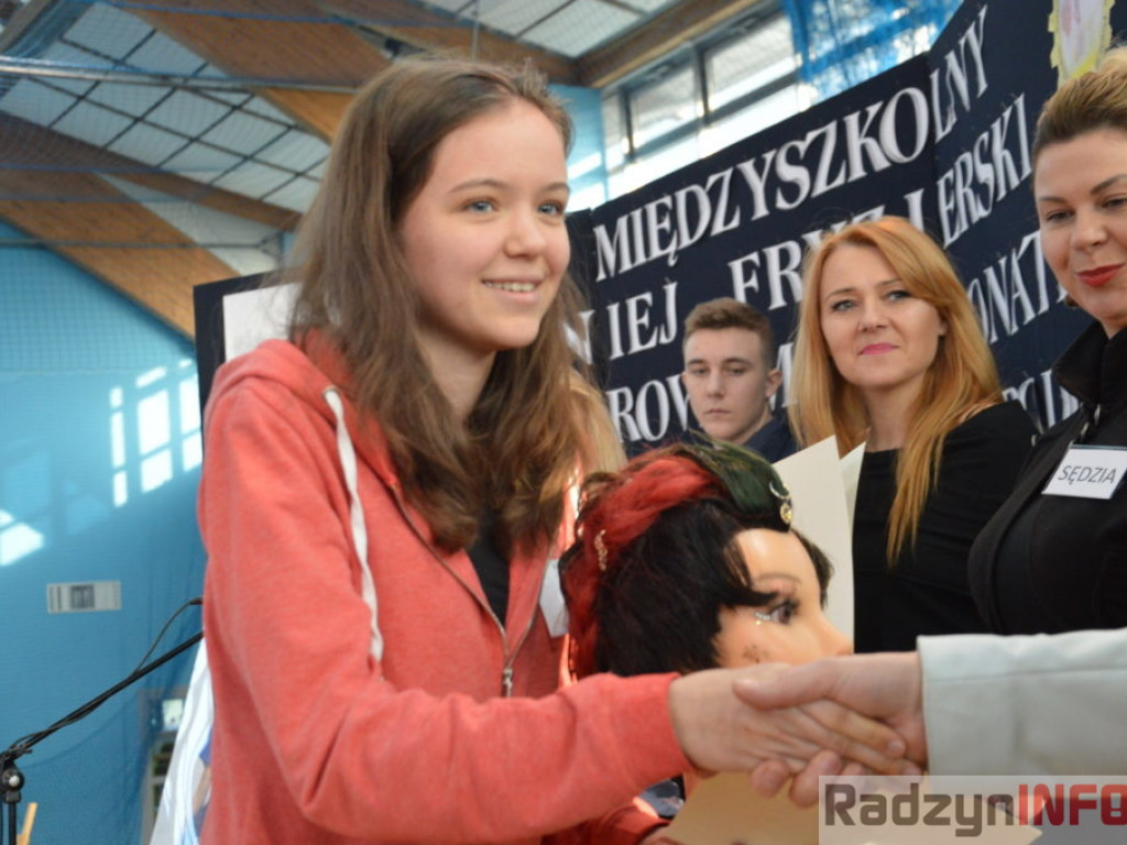 Parczew zwycięża w IV Międzyszkolnym Turnieju Fryzjerskim