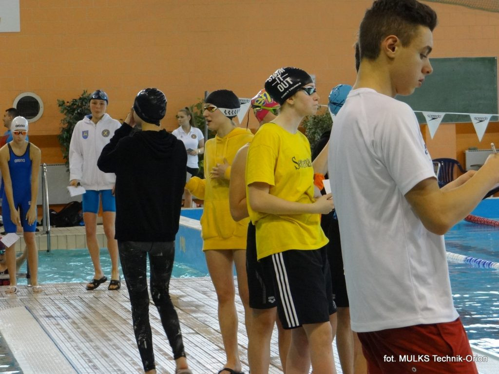 Ogólnopolskie Młodzieżowe Zawody Pływackie o 