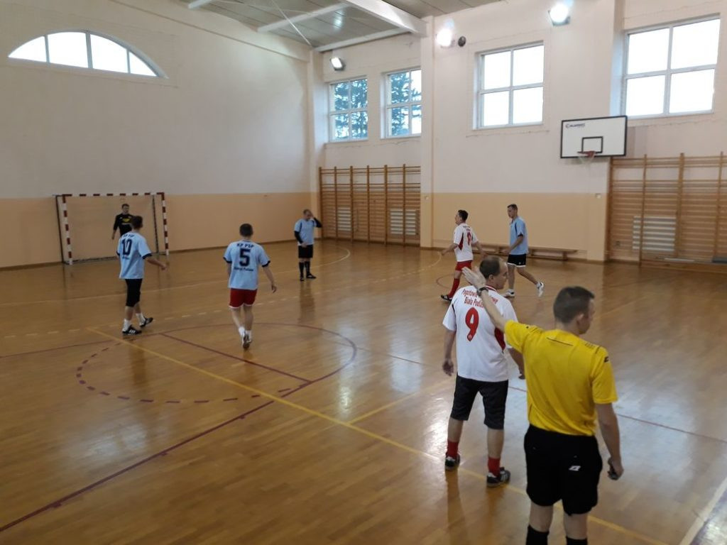 Mundurowi zmierzyli się ze sobą na hali