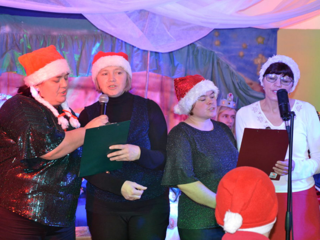 Szkolne kolędowanie w SOSW