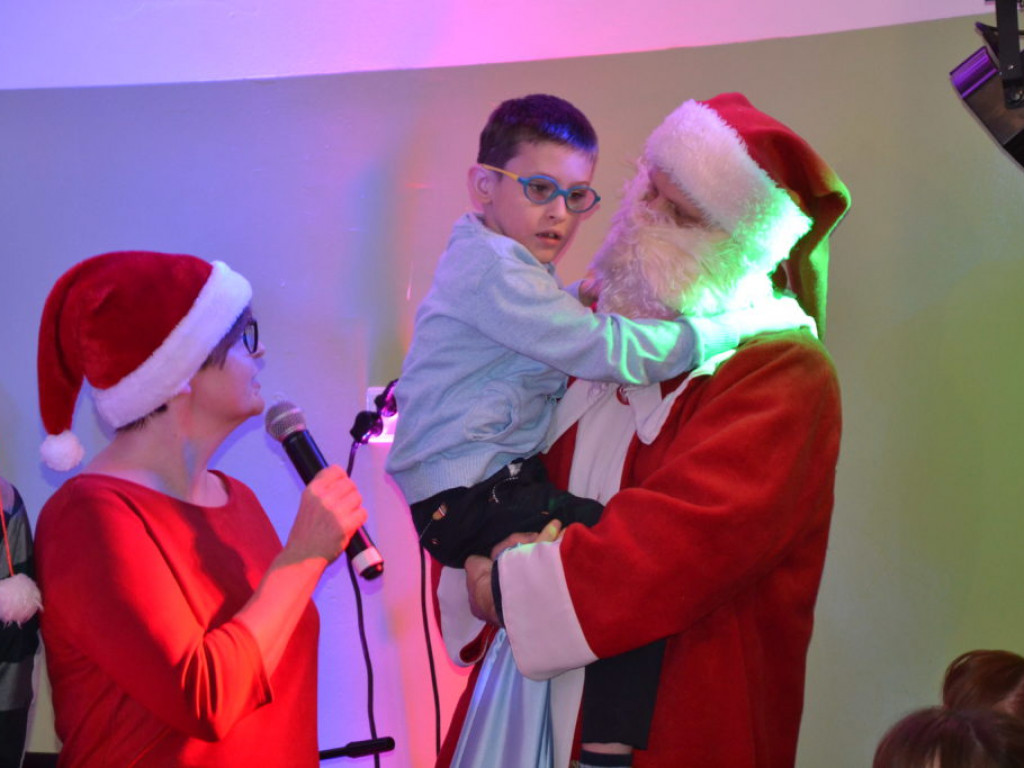 Szkolne kolędowanie w SOSW