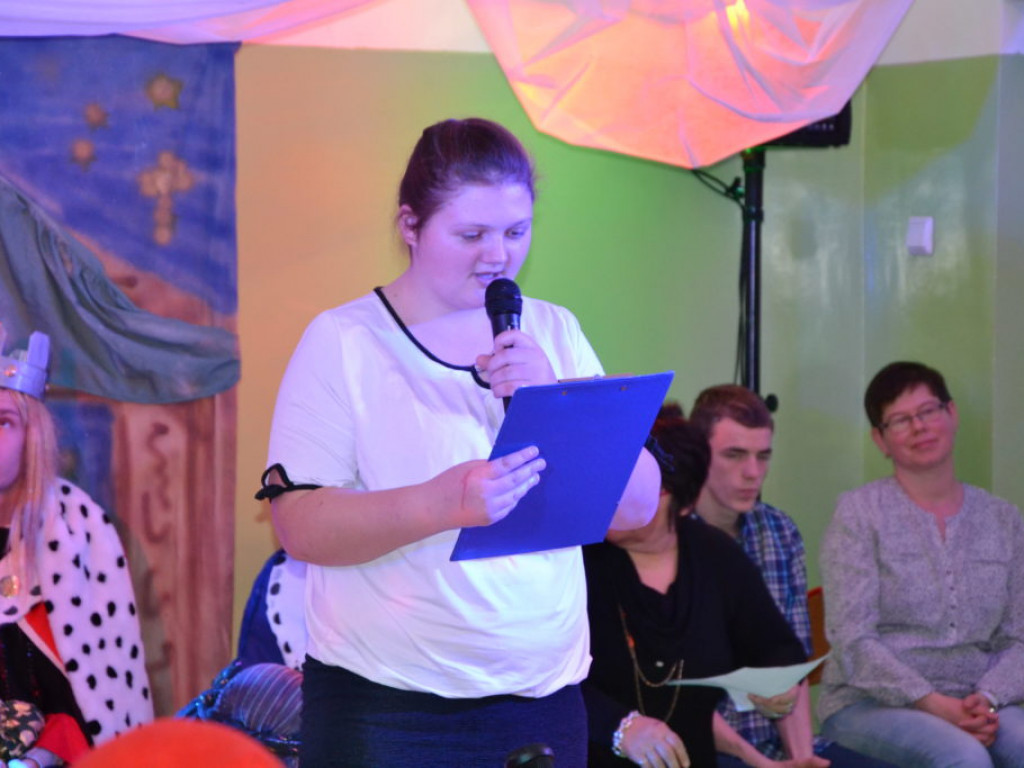 Szkolne kolędowanie w SOSW