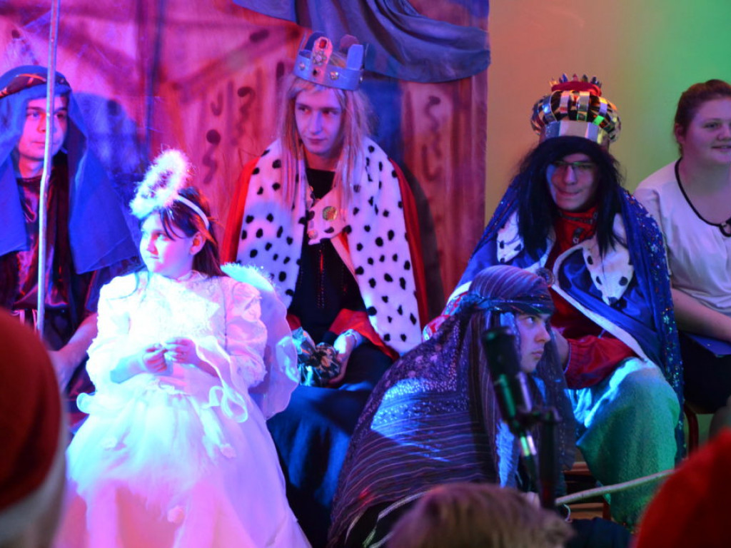 Szkolne kolędowanie w SOSW