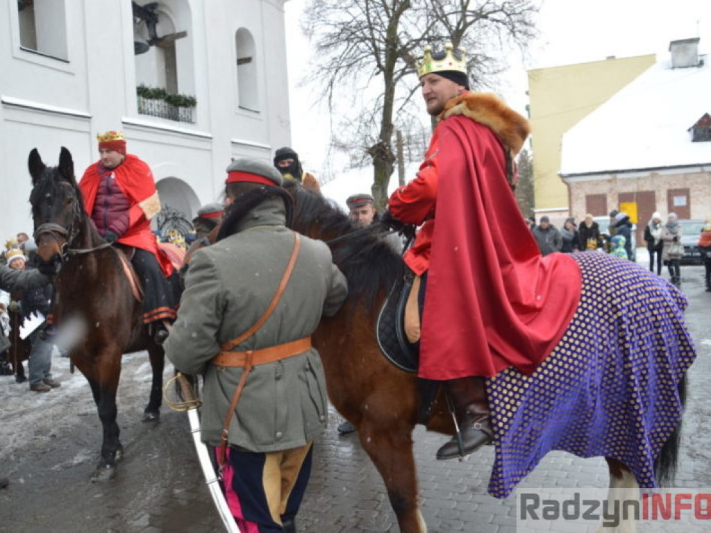 Mędrcy przybyli do Dzieciątka