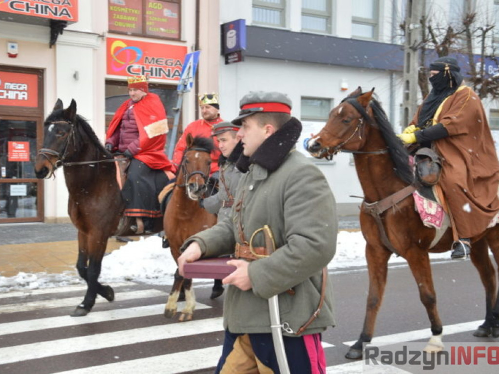 Mędrcy przybyli do Dzieciątka