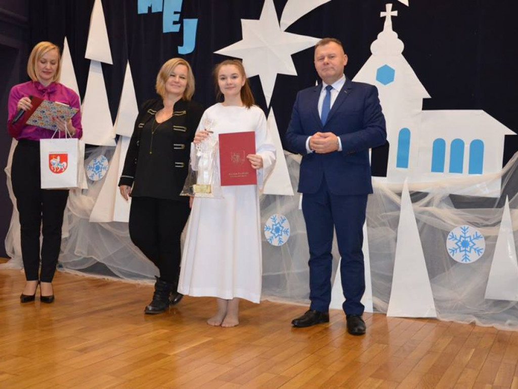 V Przedszkolny Przegląd i XII Gminny Konkurs Kolęd, Pastorałek i Piosenek Świątecznych w Ulanie